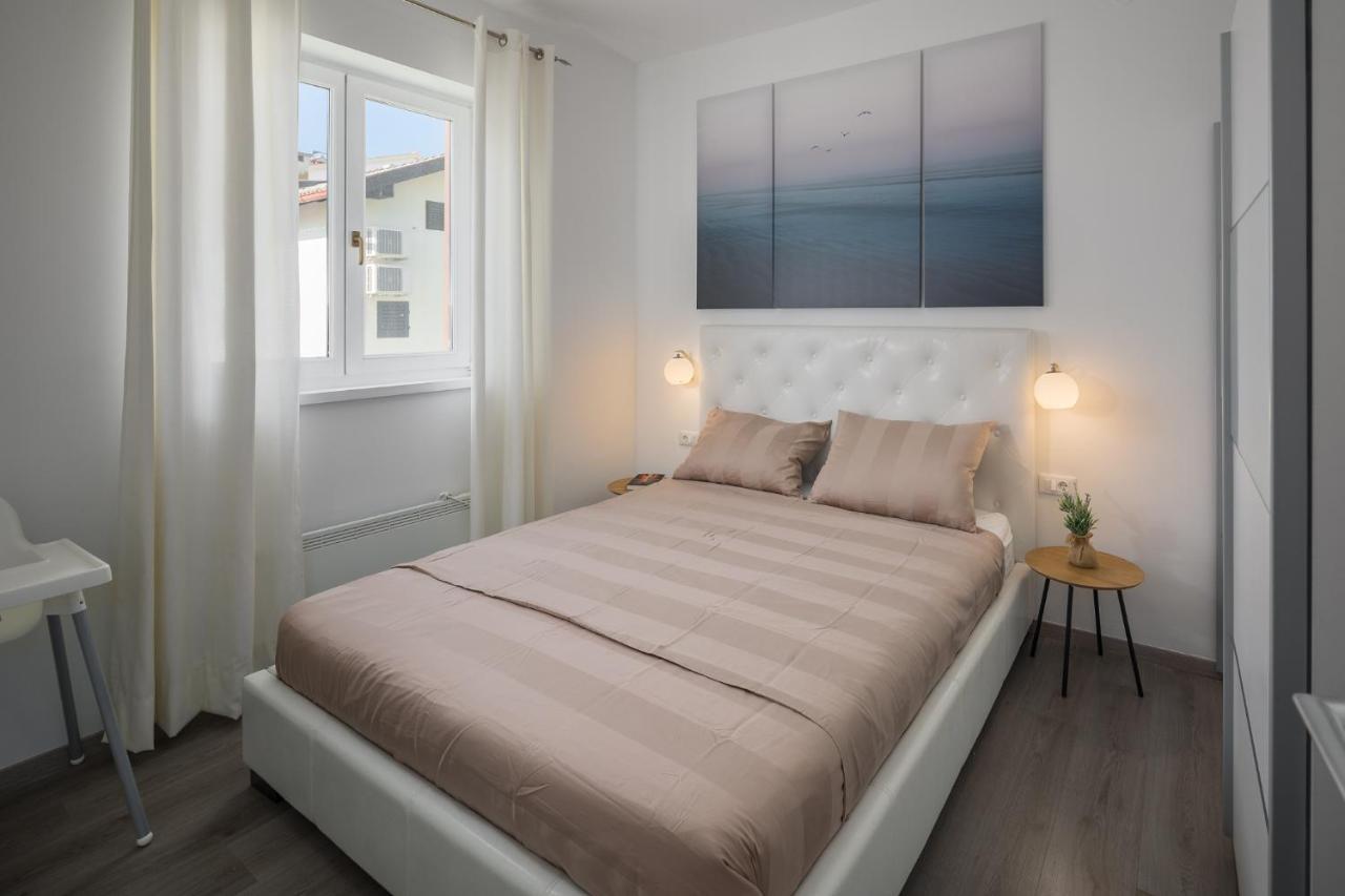 פורץ Apartment Adria Premium מראה חיצוני תמונה