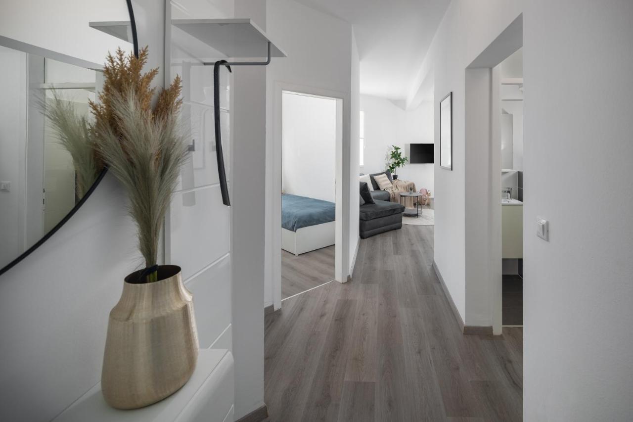 פורץ Apartment Adria Premium מראה חיצוני תמונה